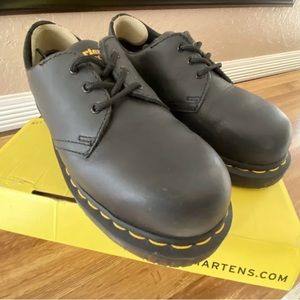 Steel toe Doc Martins size 7 Model 1461 SR ST